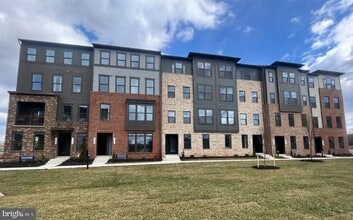 Building Photo - 4366 Black Tulip Wy