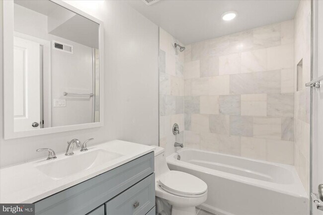 Foto del edificio - 1100 Bladensburg Rd NE