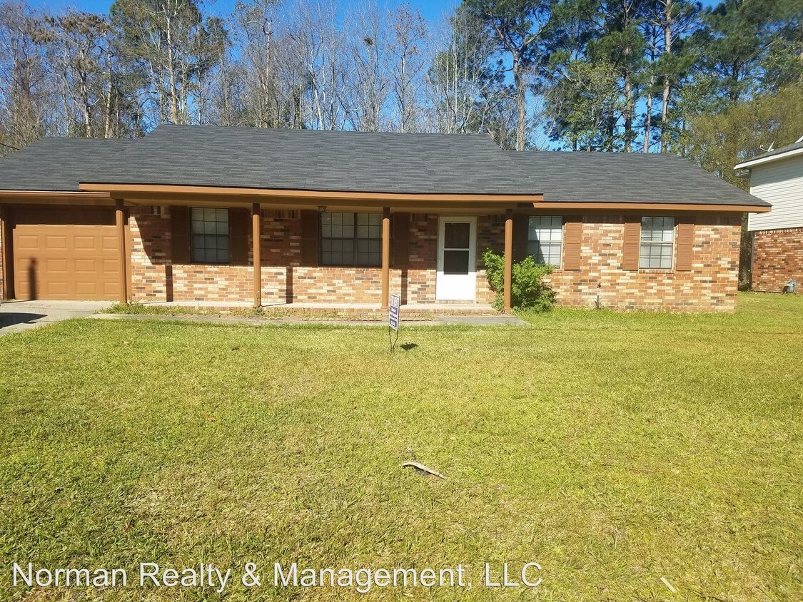 3 br, 2 bath House - 1002 Varnedoe Street - 3 br, 2 bath House - 1002  Varnedoe Street