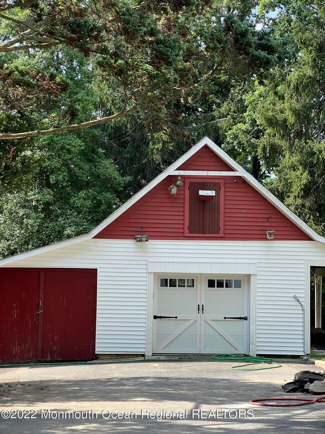 Building Photo - 1211 Lenape Trail