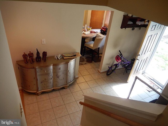 Foto del edificio - 1706 Wilcox Ln