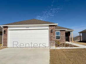 Building Photo - 1008 W Lawton Rd