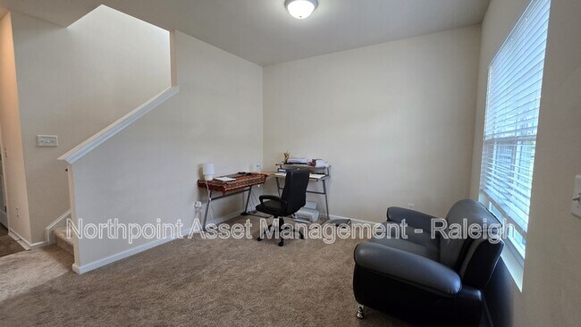 Foto del edificio - 896 Rolling Creek Cir