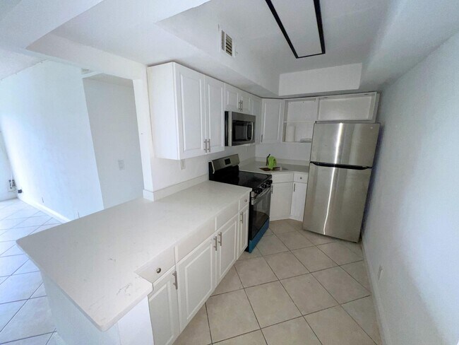 Foto del edificio - 3700 N Pine Island Rd