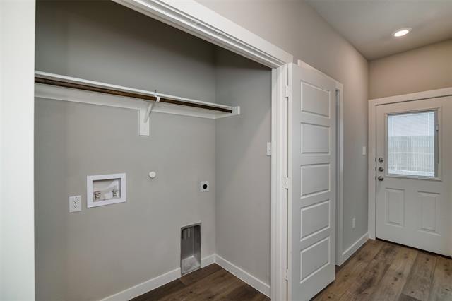 Building Photo - 660 Harvest Moon Dr