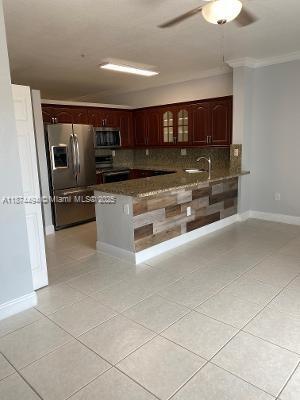 Foto del edificio - 6940 NW 179th St