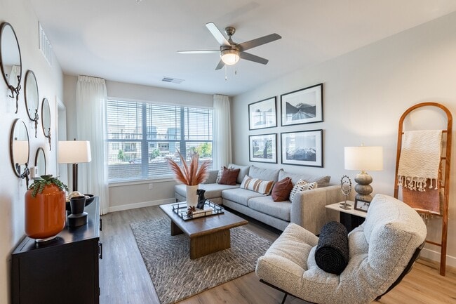 Building Photo - Destination at Arista Apartments