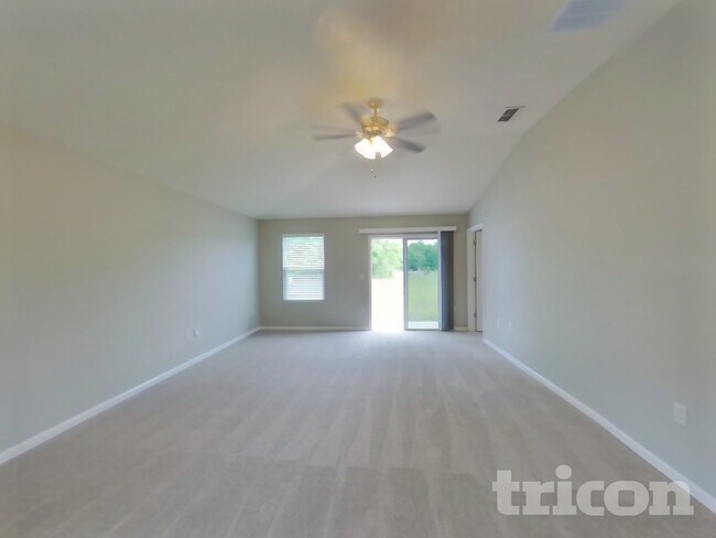 Foto del edificio - 2858 Buck Creek Pl