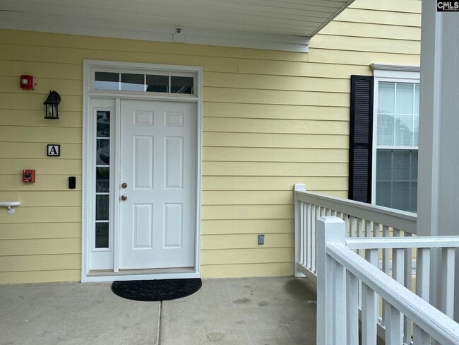 Building Photo - 121 Waterway Ct
