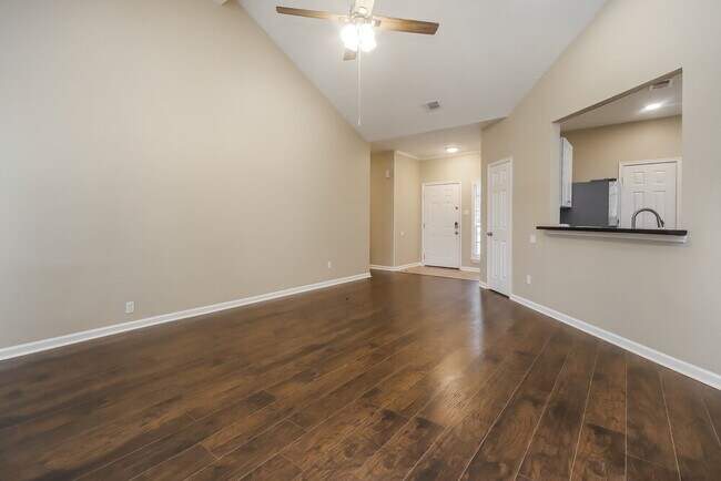 Foto del edificio - 3131 Ciderwood Dr
