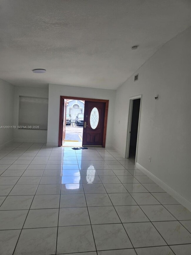 Foto del edificio - 9069 NW 121st Terrace