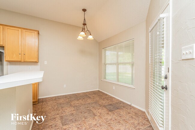 Building Photo - 3602 Bridgewater Dr