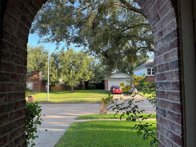Foto del edificio - 19934 Upland Creek Dr