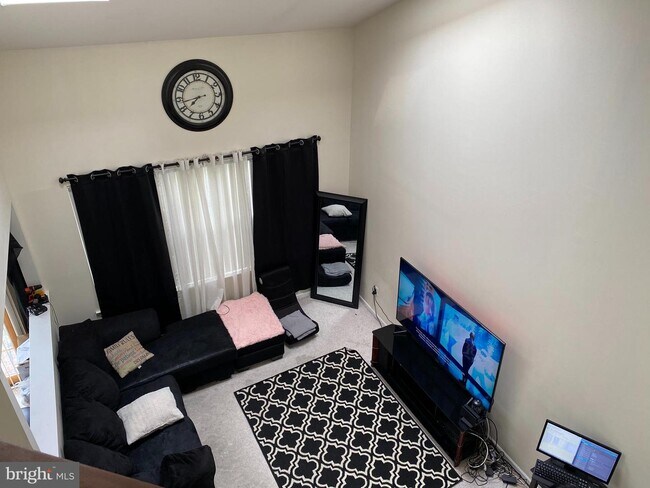 Foto del edificio - 7 Brentwood Ct