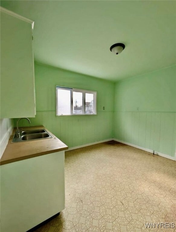 Building Photo - 27 Hoerner Ave