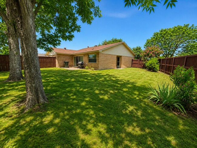 Foto del edificio - 3401 Livingston Ln