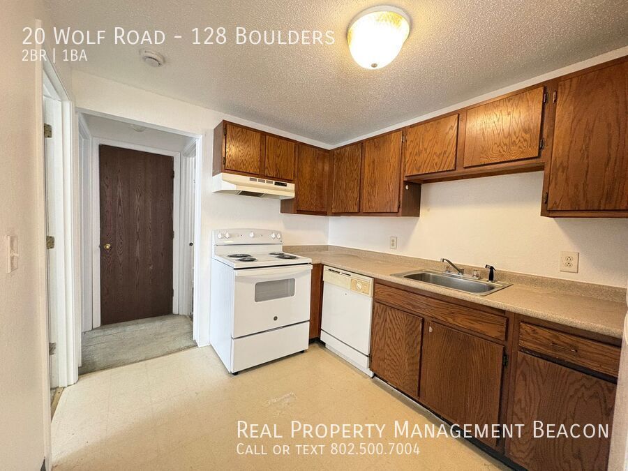 Photo - 20 Wolf Road-128 Boulders