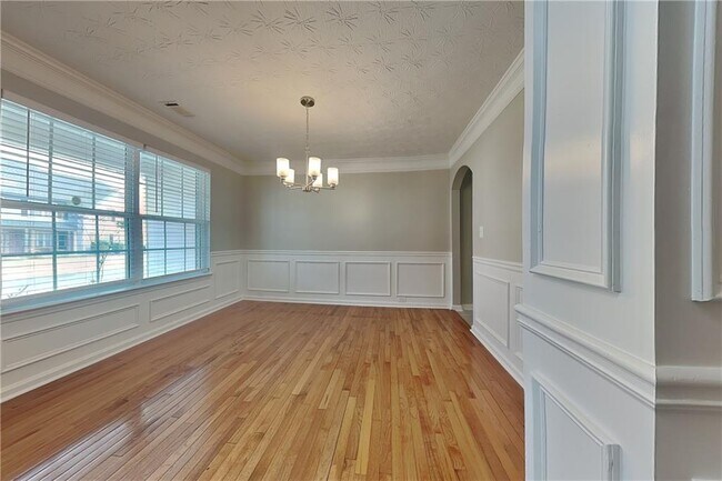 Building Photo - 2693 Austin Ridge Dr NE