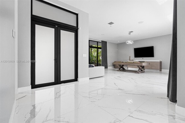 Building Photo - 16529 Botaniko Dr N