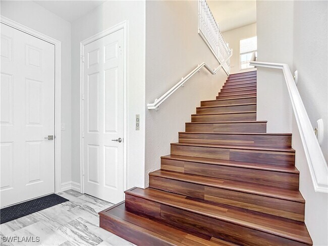Foto del edificio - 4752 Stratford Ct