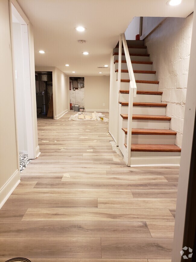 Eastwood Apartments for Rent with Hardwood Floors Baltimore, MD 1 Rentals