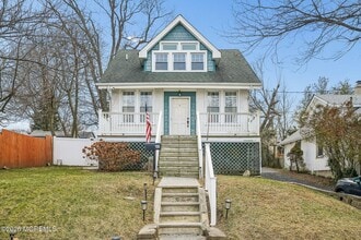 Building Photo - 108 Burlington Ave