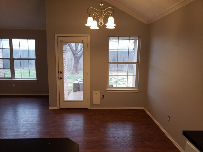 Foto del edificio - 9705 Avenue W