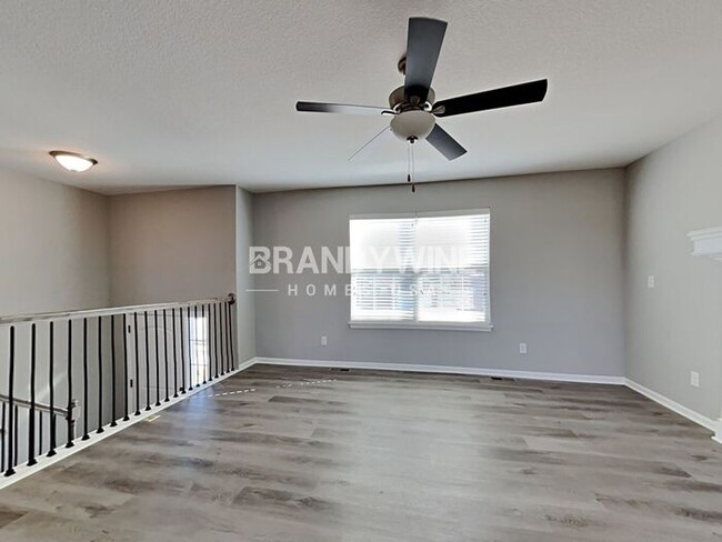 Foto del edificio - 1 MO FREE - AUTUMN RIDGE NEW HOMES FOR LEA...