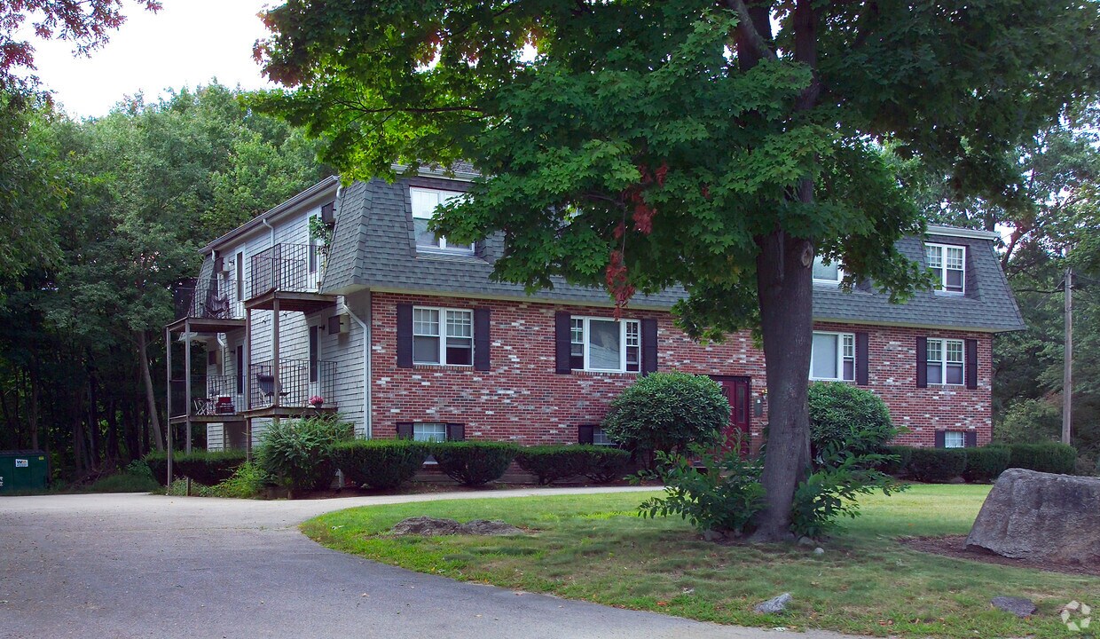 29 Sherman St, Foxboro, MA 02035 Apartments in Foxboro, MA