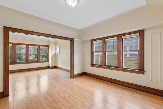 Building Photo - 49th Street