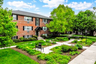 Building Photo - Newton Gardens
