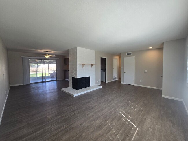 Foto del edificio - Charming Single Story Home