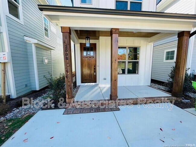 Foto del edificio - 200 E Moore St