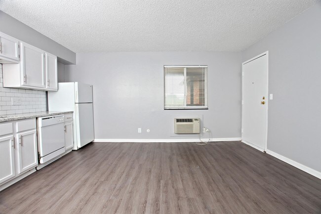 Foto del edificio - 3800 E 16th St N