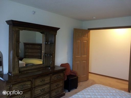 Building Photo - 6710 Meadowlands Cir