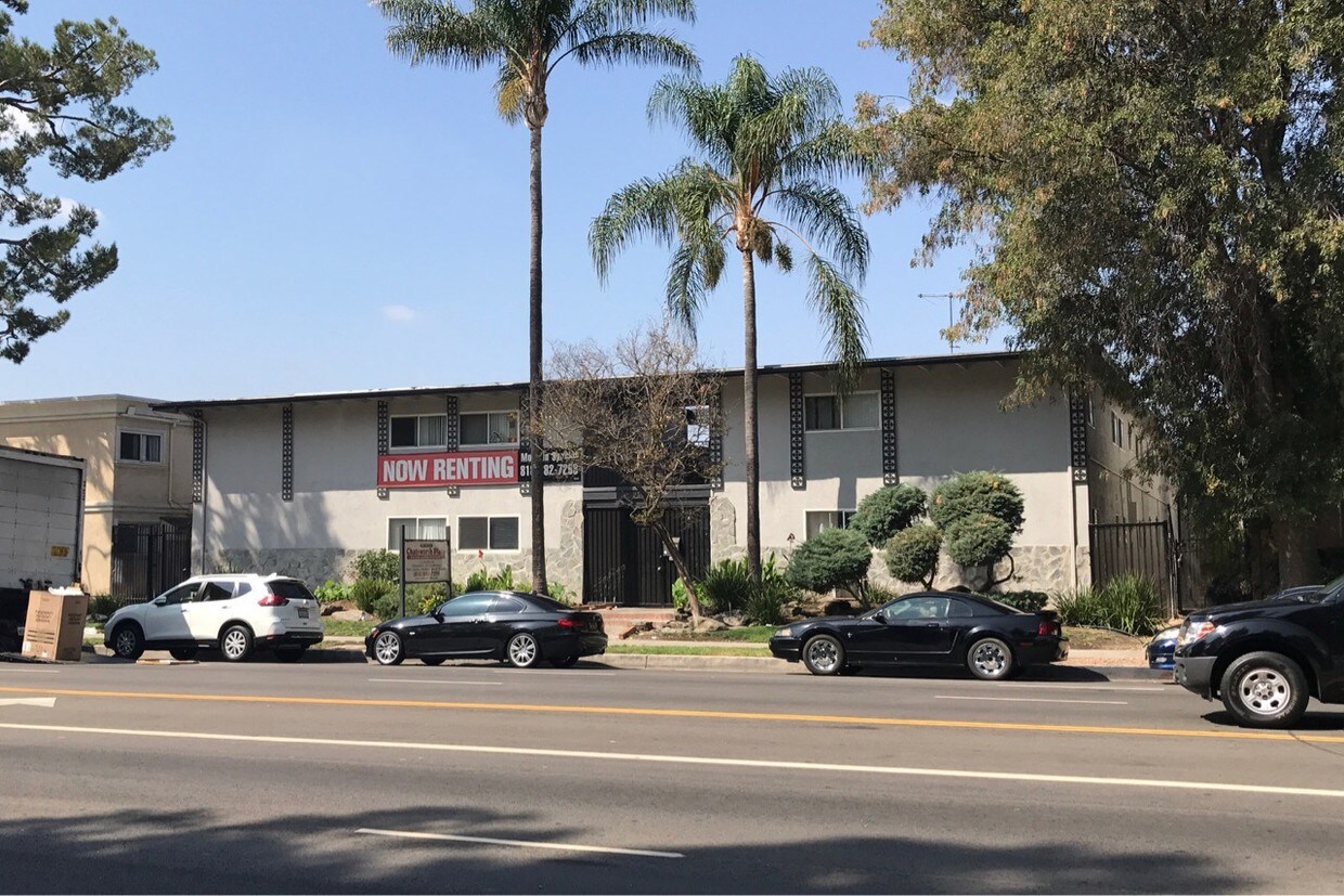 9947 De Soto Ave, Los Angeles, CA 91311 Apartments in Los Angeles, CA