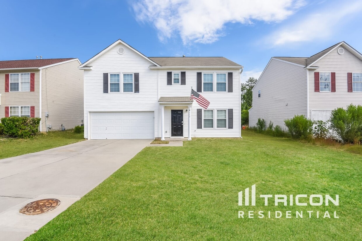 Primary Photo - 113 Fox Grove Cir