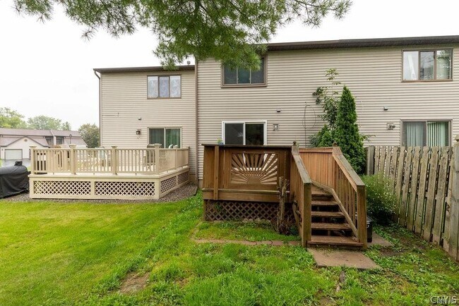 Foto del edificio - 8457 Bubbling Springs Dr