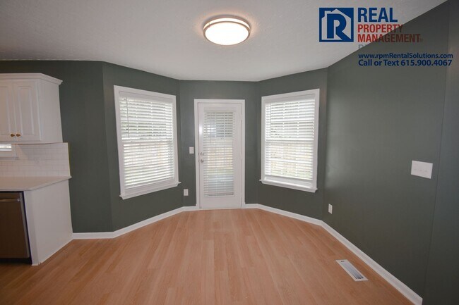 Building Photo - Beautiful updated 4BD 2BA home! With bonus...