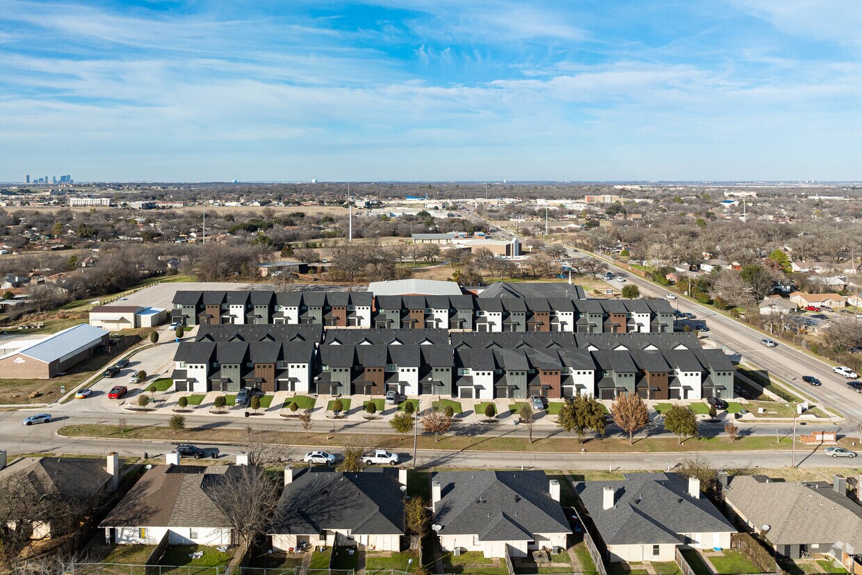 Aerial Photo - The Point at Forest Hill