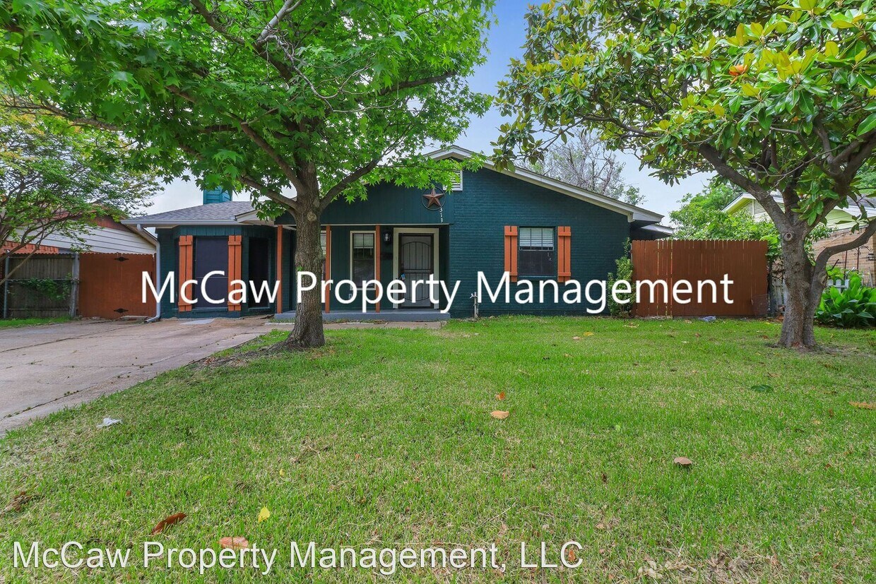 Primary Photo - 3 br, 2 bath House - 313 E. Carolyn Dr.