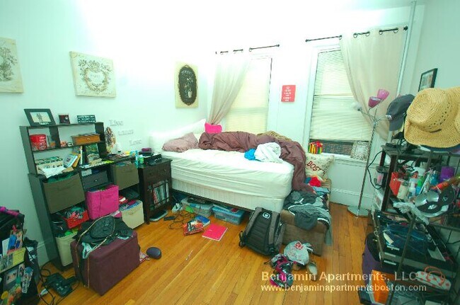 Building Photo - 1254 Commonwealth Ave