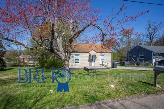 Photo - 3213 Shields Ave House