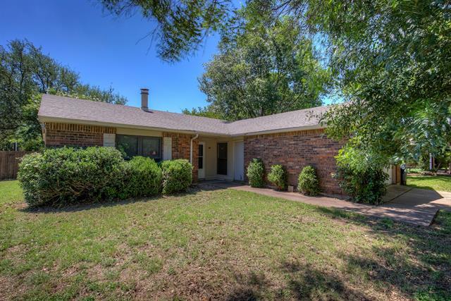 Foto del edificio - 7801 Summerglen Rd