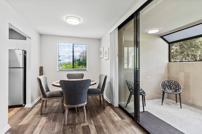 Foto del edificio - 3071 Willow Green Dr