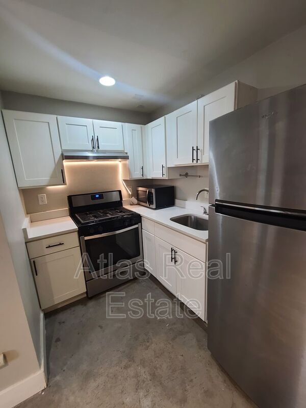 Foto del edificio - 1066 N Clarkson St
