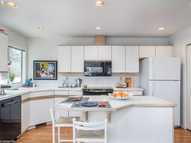 Foto del edificio - 13786 Regency Ct