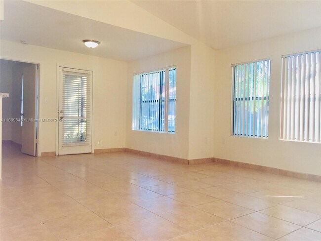 Foto del edificio - 10440 SW 156th Ct