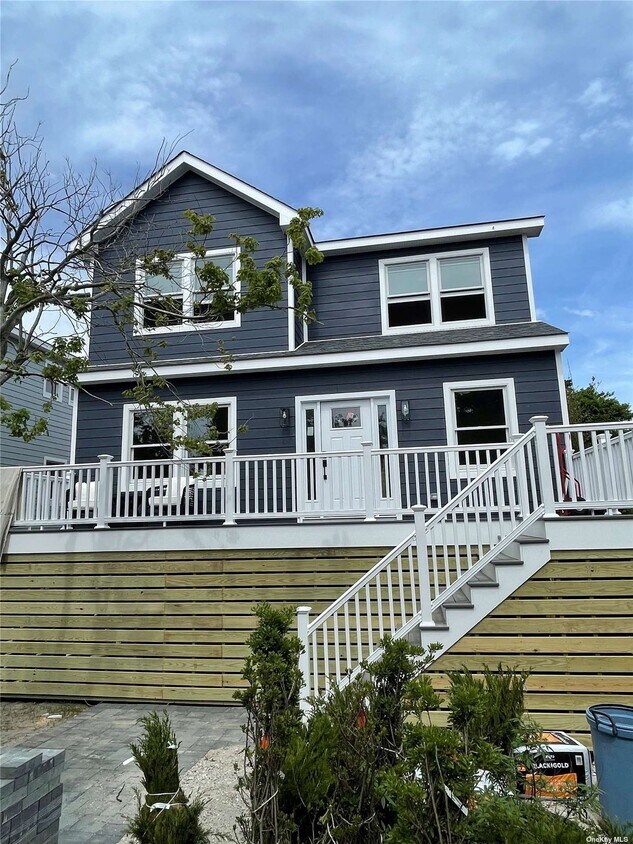 570 Bayberry Walk, Ocean Beach, NY 11770 House Rental in Ocean Beach