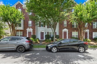 Building Photo - 8043 Bristle Toe Ln